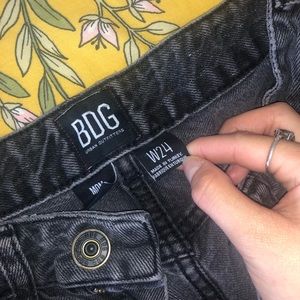 BDG high-waisted cropped jeans. 24. Dark wash